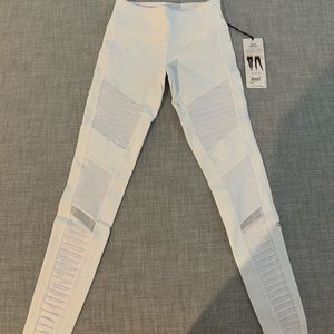 NWT Alo Moto Leggings